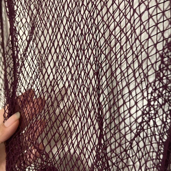 Top - Picture 2 of 2